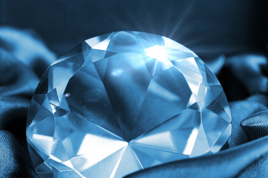Navigating the World of Diamonds: A Buyer's Guide